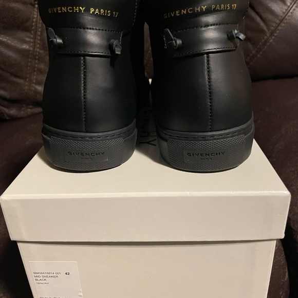 Rare Givenchy urban knot high (Authentic) - Picture 4 of 7